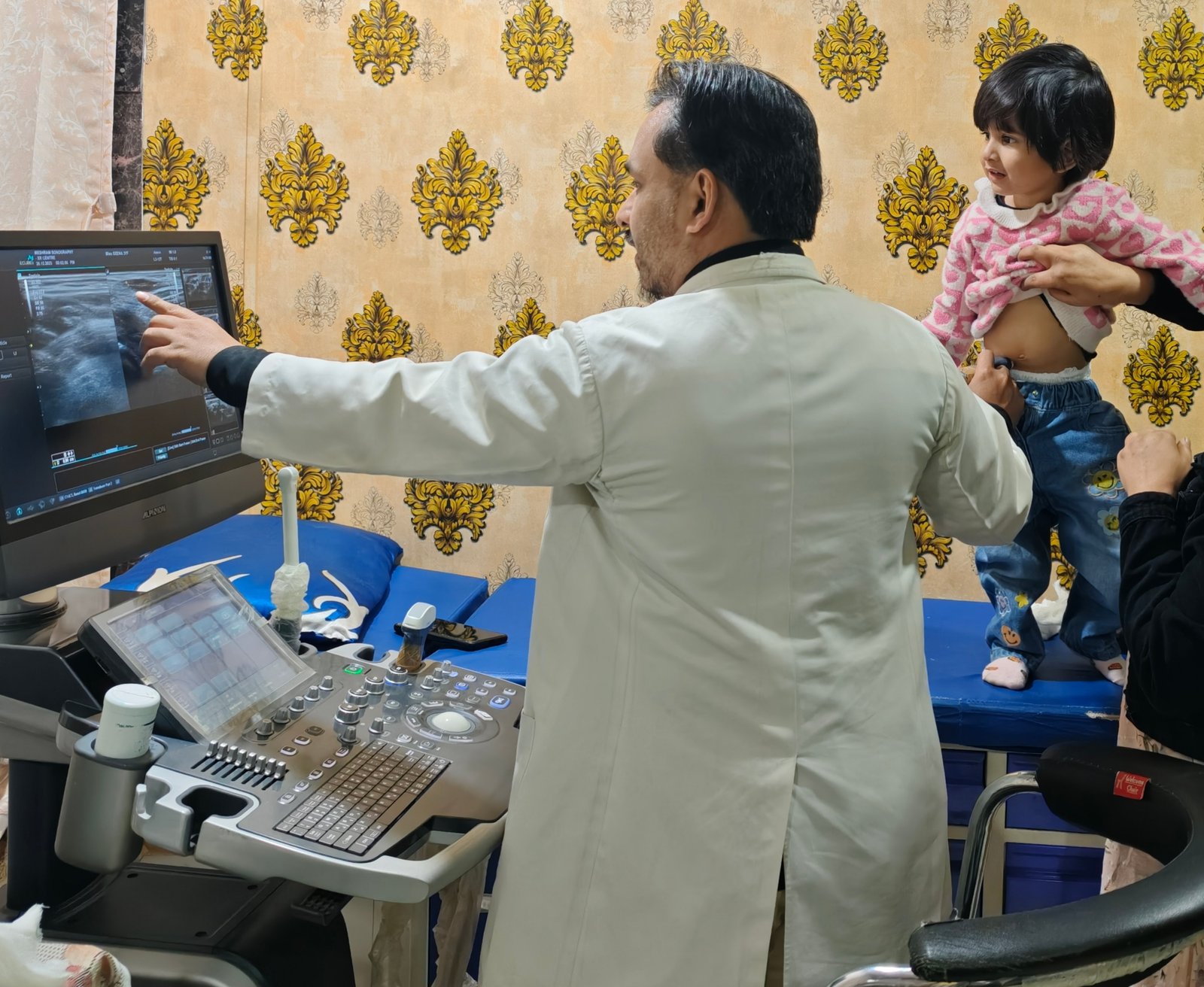 Gentle sonography care for a young patient